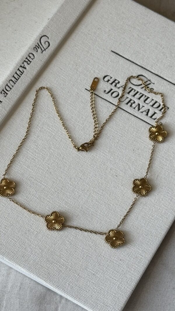Collar trebol de 5 hojas Dorado