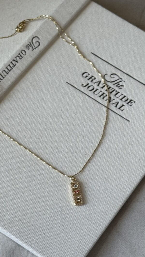 Collar de tres elementos vibrantes